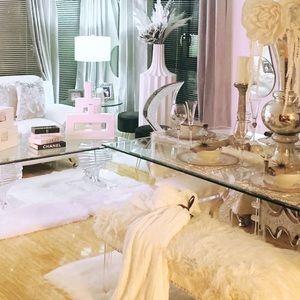 Guys follow @deligenthomedecors on Instagram